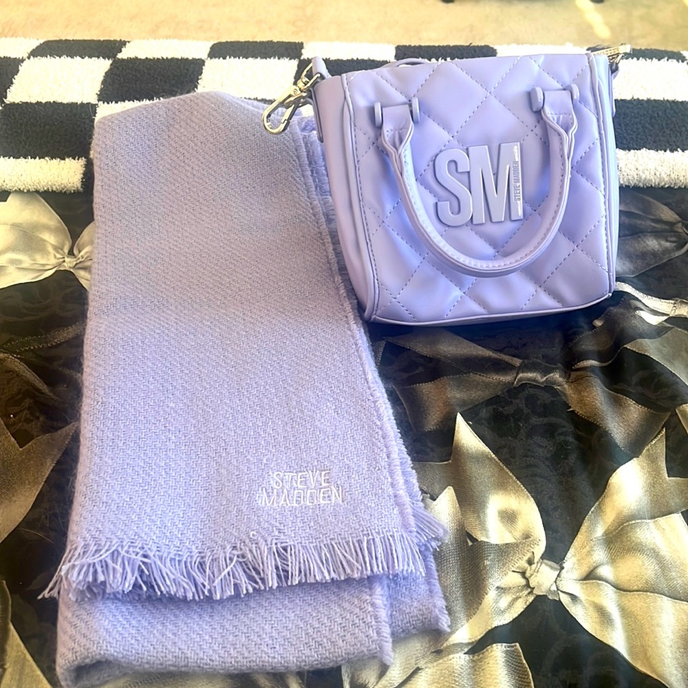 Steve Madden Periwinkle Purple Purse and Scarf Set